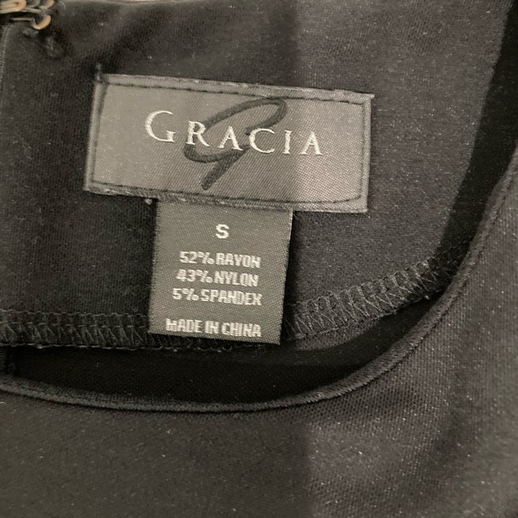 NWOT GRACIA black blouse white tired ruffle 3/4 sleeves S - Picture 9 of 11